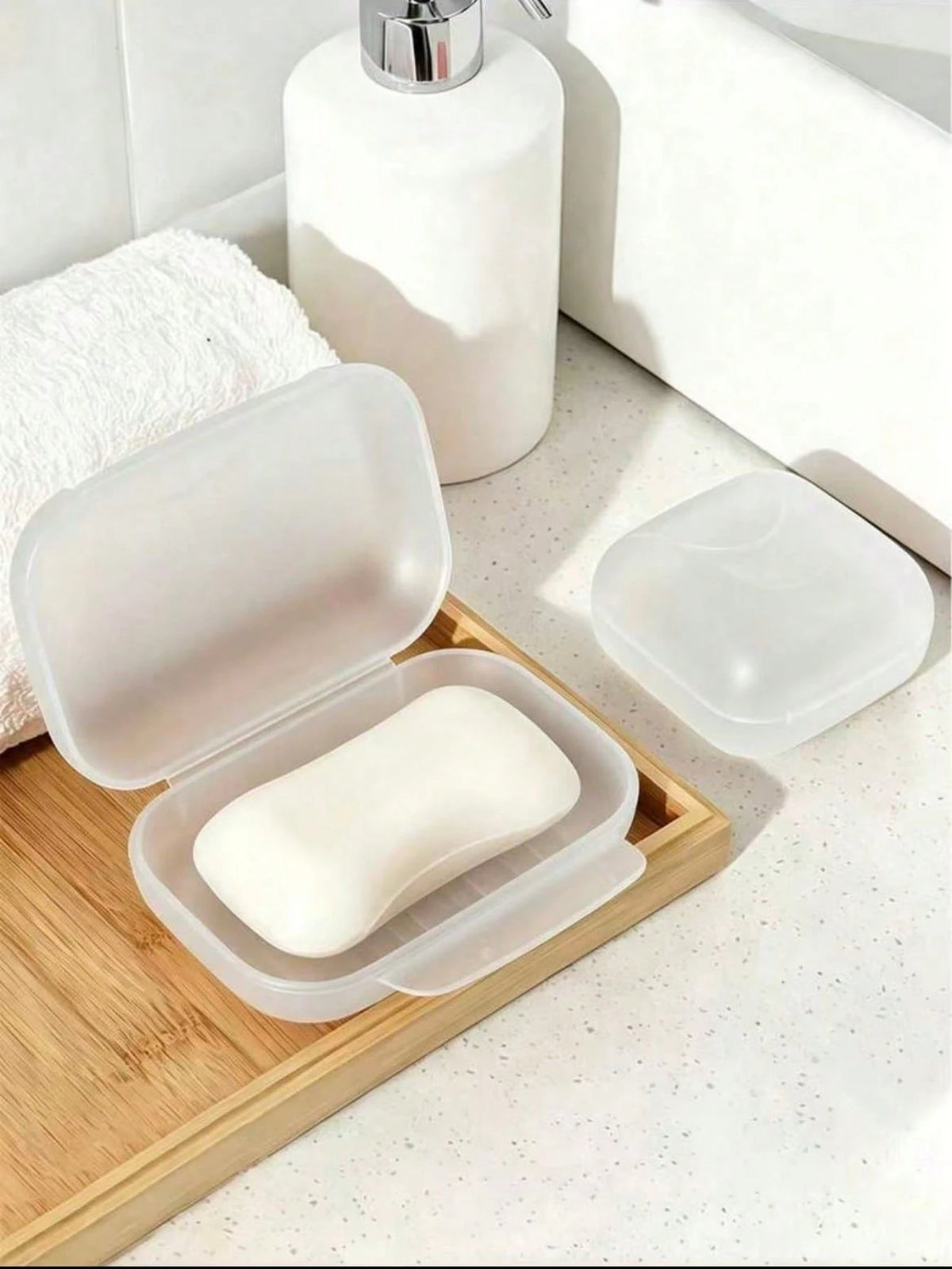 1pc Waterproof Portable Sealed Plastic Soap Box, White