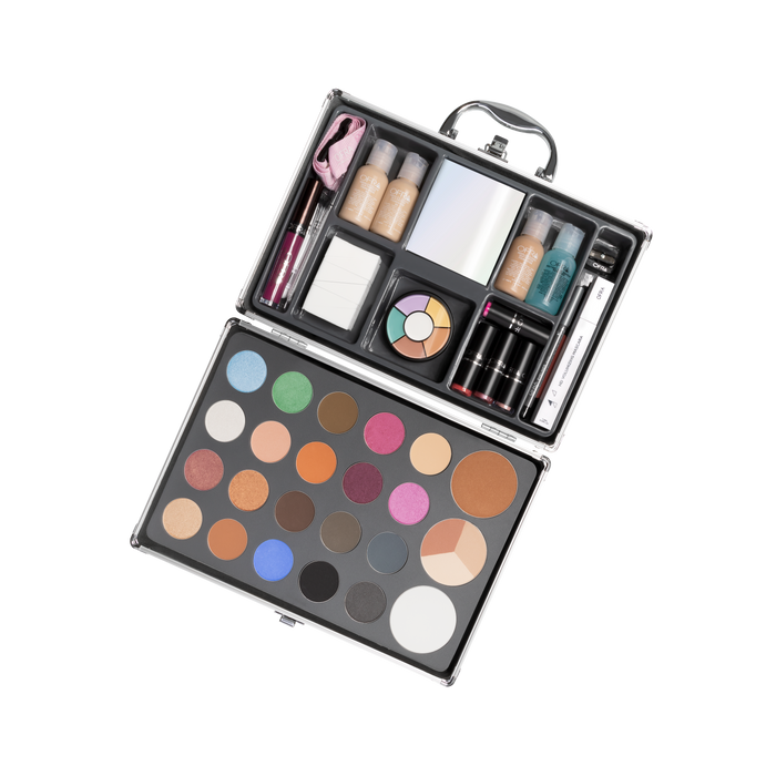 Cosmetologist's Portfolio - Large - Light/Medium