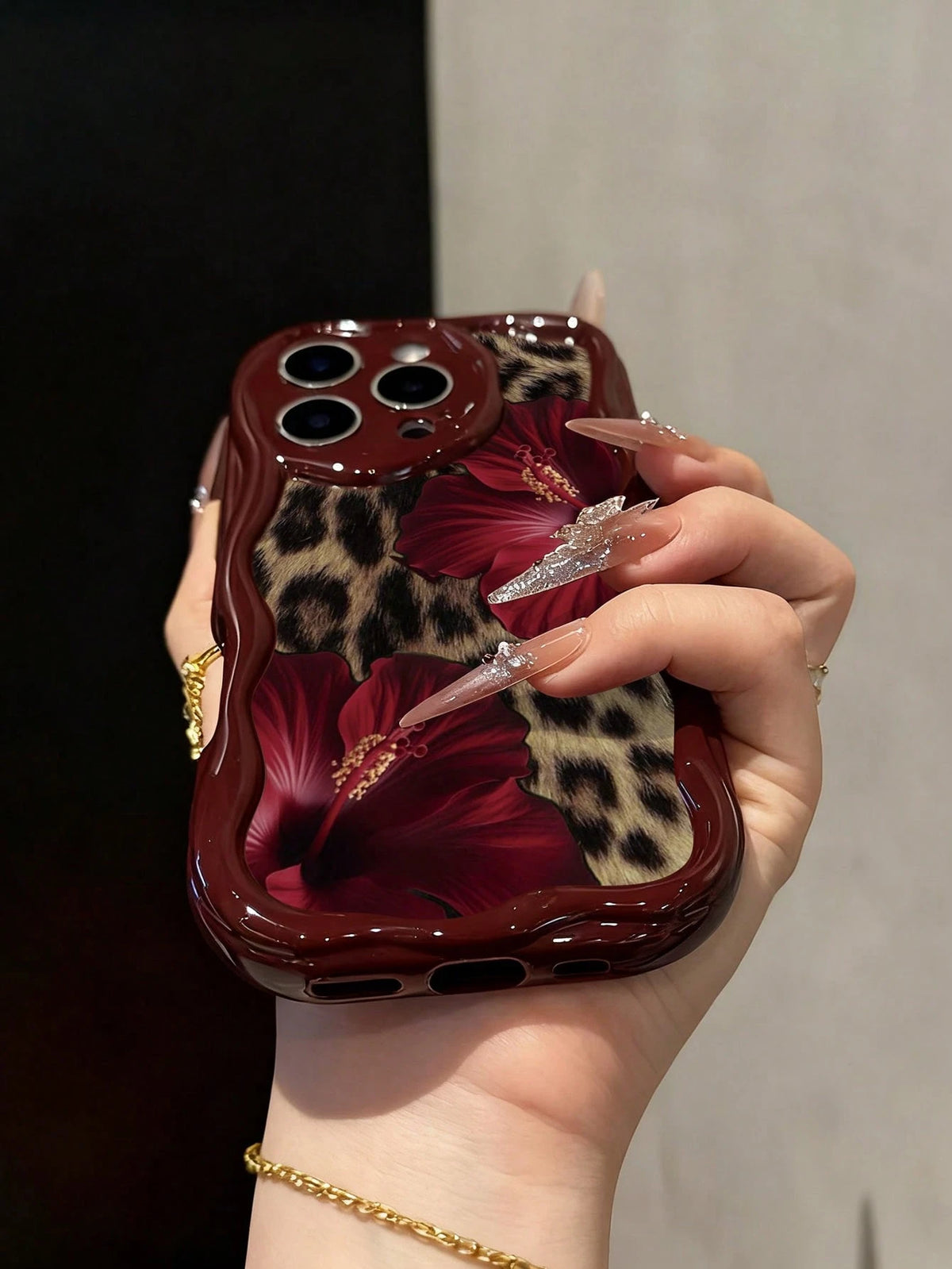 Leopard Print Painted Cream Pattern Soft Shell Thickened Phone Case Protective Cover, Anti-Drop Shockproof Back Cover, Compatible With IP 11/12/13/14/15/16/17 Pro Max XR XS Max 7 Plus 8 Plus, Women's
