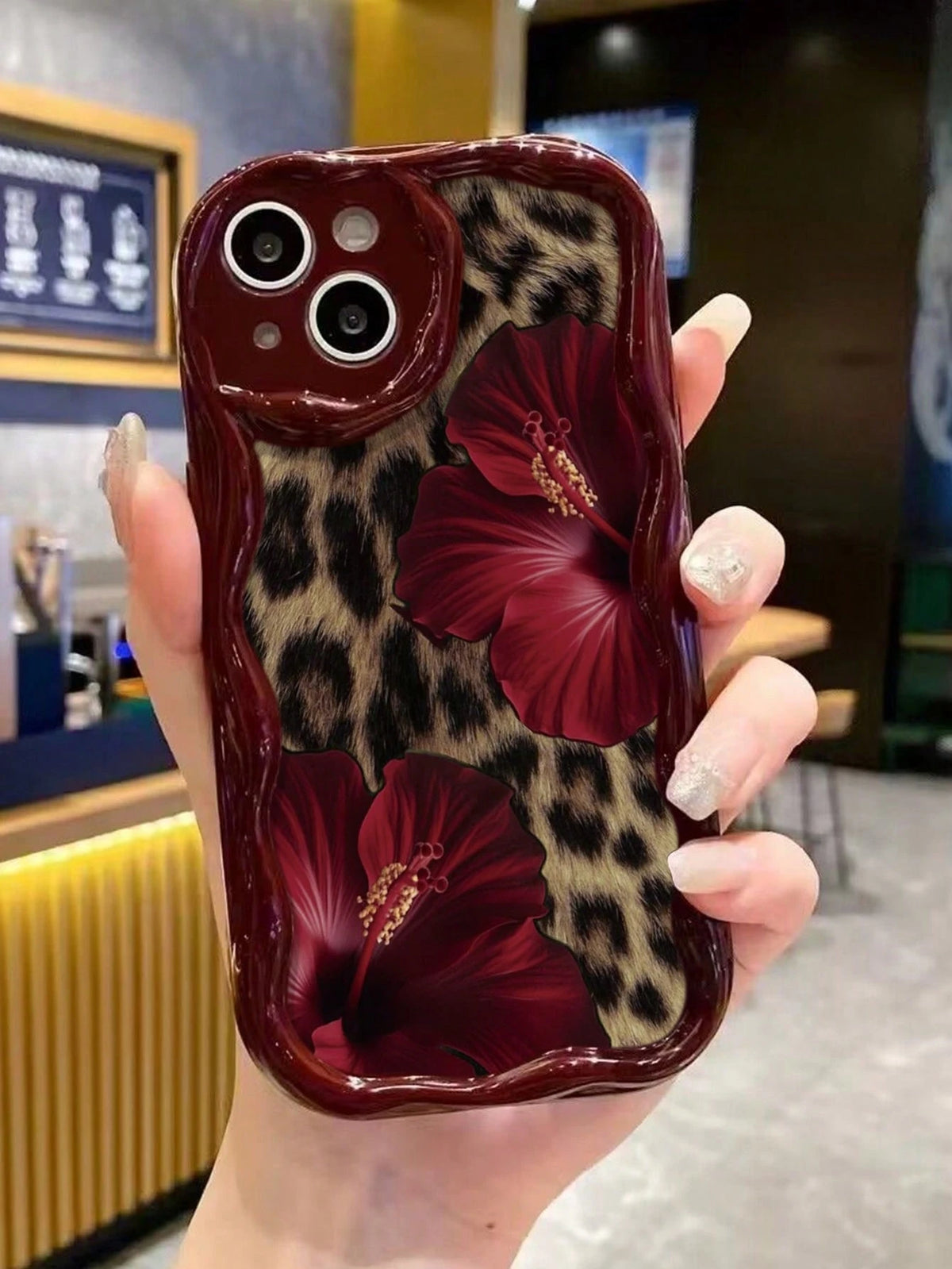 Leopard Print Painted Cream Pattern Soft Shell Thickened Phone Case Protective Cover, Anti-Drop Shockproof Back Cover, Compatible With IP 11/12/13/14/15/16/17 Pro Max XR XS Max 7 Plus 8 Plus, Women's