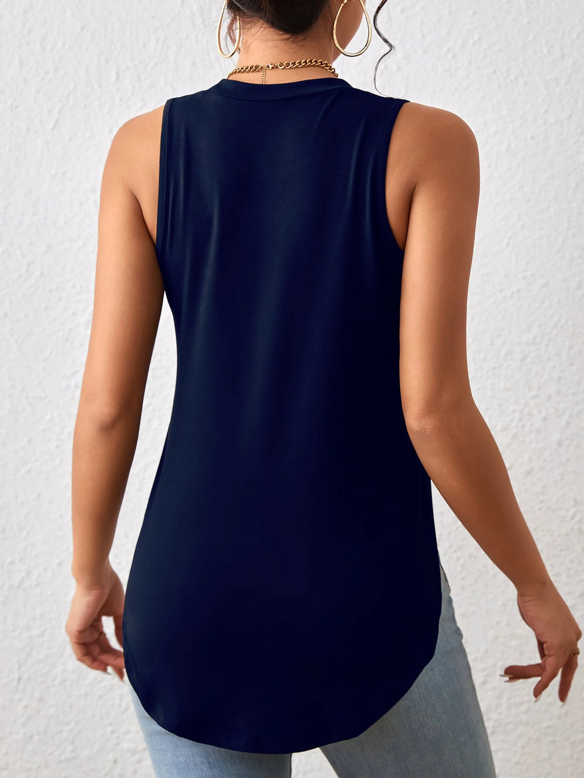 LUNE Solid Curved Hem Tank Top