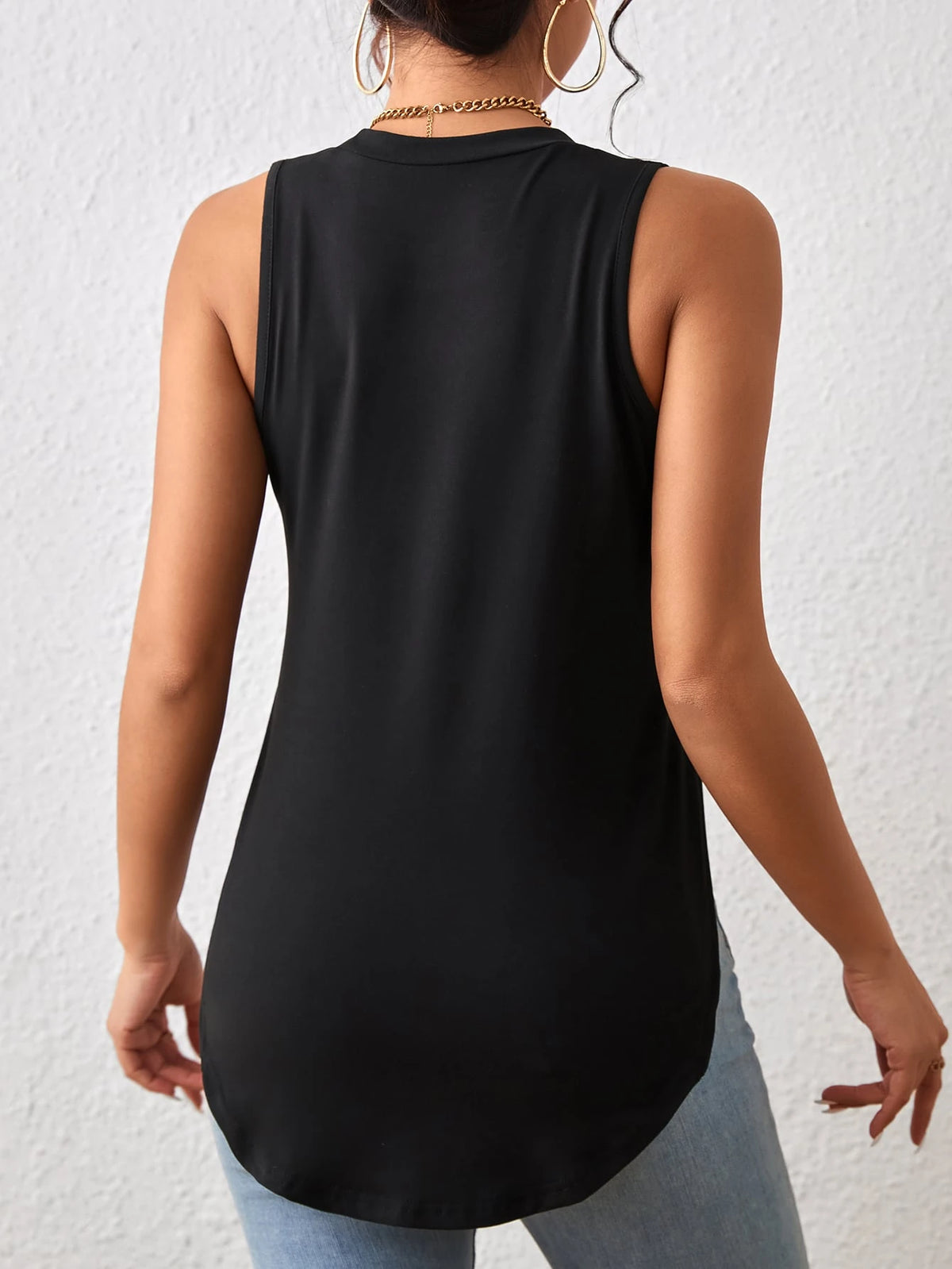 LUNE Solid Curved Hem Tank Top