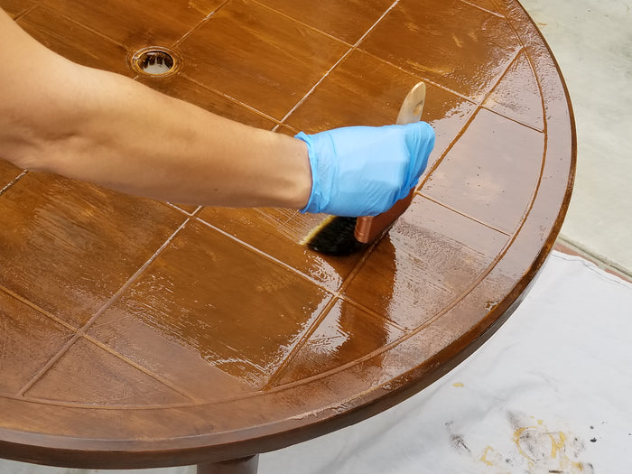 Retique It Polyacrylic protective coating and sealant in a clear finish, suitable for enhancing and protecting surfaces.